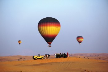 Dubai hot air balloon flight